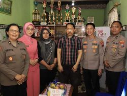 Kapolres Kediri Kota Anjangsana, Beri Dukungan Moril kepada Personel yang Sakit Menahun