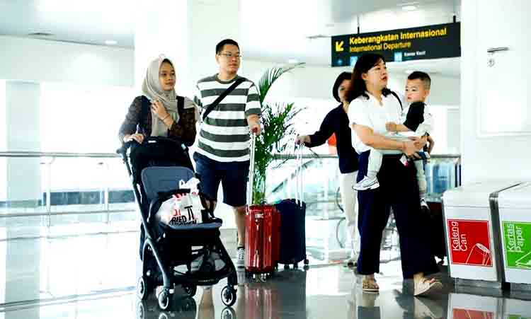 Penerbangan internastional perdana, penumpang