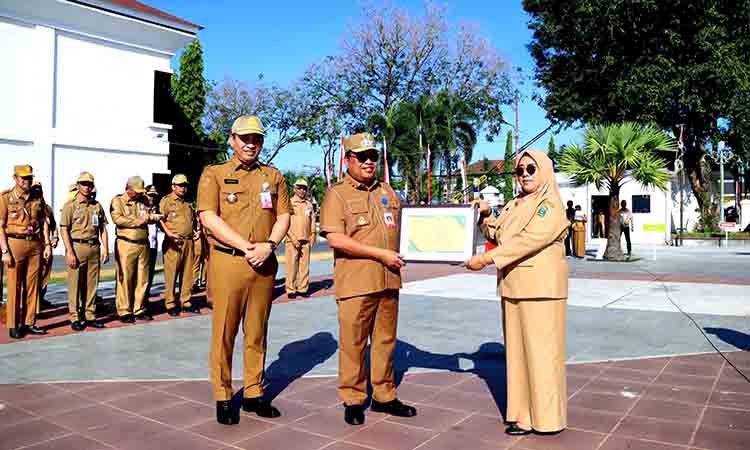 Pimpin apel gabungan