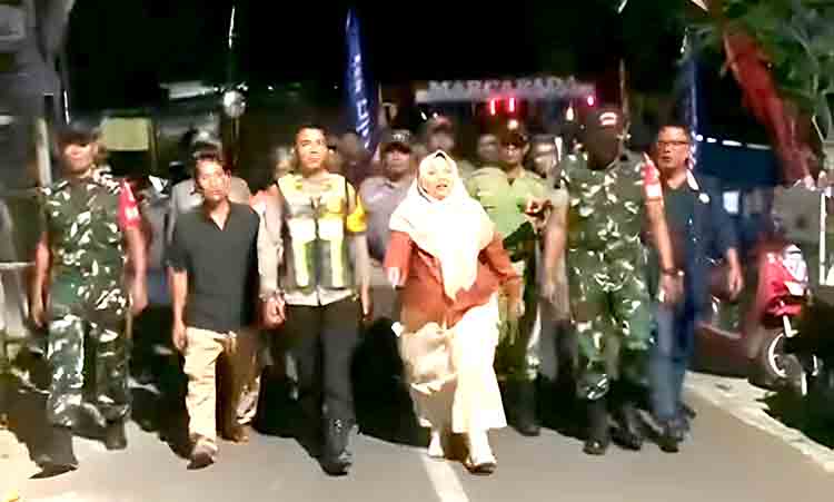 Polsek bojonegoro kota gelar patroli bersama masyarakat di kelurahan ledok kulon