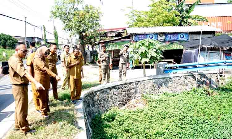 Tindak lanjuti keluhan warga