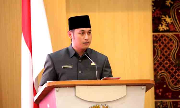 Alun alun tuban ramai pengunjung, bupati lindra serukan perawatan bersama dan penataan humanis