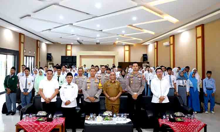 Bangun kesadaran pelajar