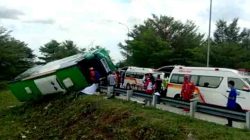 Bus Terguling di Exit Tol Gandulan Pemalang, 4 Korban Meninggal Dunia