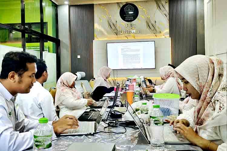Feb unisla siapkan dokumen evaluasi