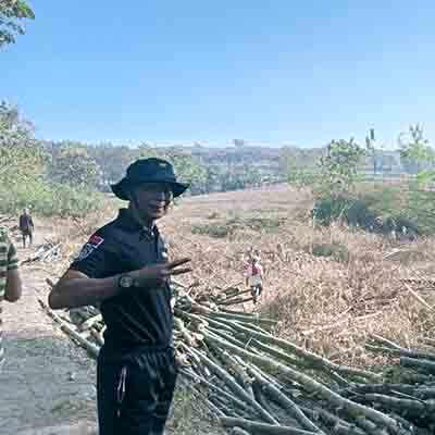 Gotong royong di atas tanah wakaf 2
