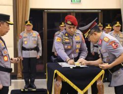 Kapolri Pimpin Sertijab Kabaintelkam dan Dankor Brimob Polri