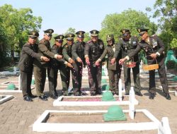 Peringati HUT TNI Yang Ke 80, Kodim Ngawi Gelar Ziarah Di TMP Dr.Radjiman Ngawi