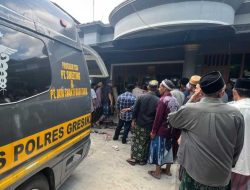 Ambulans Gratis Polres Gresik Antar Jenazah Pahlawan Devisa Asal Desa Lowayu ke Rumah Duka