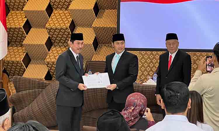 Mas bupati tuban serahkan sk pensiun 3