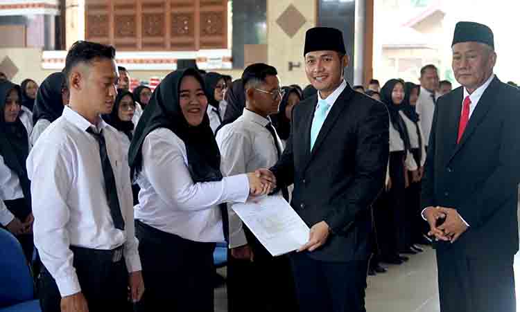 Mas lindra serahkan sk pppk tahap 2