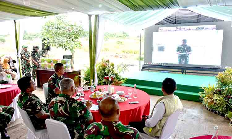 Peresmian rusun dan hunian modular tni