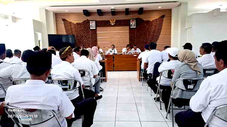 Ratusan kades di lamongan