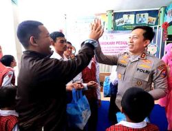 Sambut HKGB ke-73, Bhayangkari Bojonegoro Gelar Bakti Sosial di SLB Putra Harapan