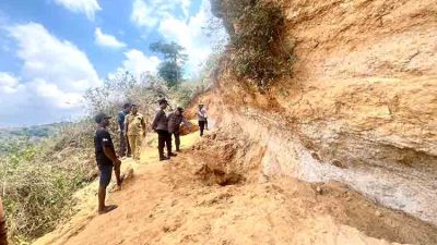 Satu Tewas Tertimbun Longsor Saat Gali Bekas Tambang Pasir Kuarsa di Tuban, Aktivitas Diduga Ilegal