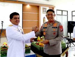 Sinergi TNI-POLRI, Kapolda Kaltara Beri “Surprise” Hangat di Mako Kodaeral Rayakan HUT ke-80 TNI