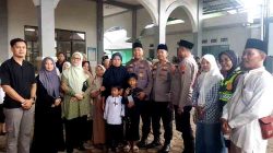 Tangis Pilu Menyambut Kedatangan Jenazah Arief Rahman hakim Korban Pembunuhan Di Lamongan