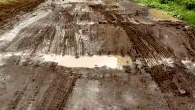 Kondisi Jalan Poros Panaikang yang Rusak Parah Dinilai Langgar Hak Dasar Warga, Warga Desak Pemerintah Segera Bertindak