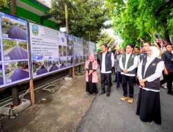 Gubernur Khofifah Resmikan Jalan Poros Miru-Jugo, Dorong Akselerasi Ekonomi dan Pertanian Lamongan