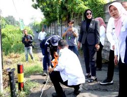 Urai Kemacetan Pemerintah Sidoarjo Perlebar Jalan di Pelintasan Kereta Api Desa Gelam