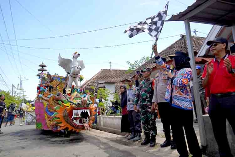 Wabup sidoarjo berangkatkan pawai budaya