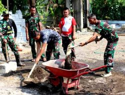 Wujudkan Fasilitas Olahraga Nyaman, Satgas TMMD Kodim 0816/Sidoarjo Bangun Lapangan Voli