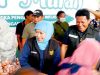Bupati Sidoarjo Dampingi Gubernur Jatim Gelar Pasar Murah di Krian untuk Perluas Jangkauan Masyarakat Beli Sembako