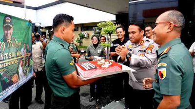 Dandim 0812Letkol Inf Deni Suryo Anggo Digdo