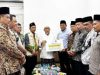 Bupati Subandi Serahkan Donasi dari Para ASN ke Pesantren Al-Khoziny