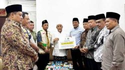 Bupati Subandi Serahkan Donasi dari Para ASN ke Pesantren Al-Khoziny