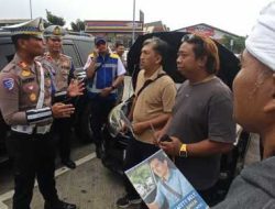 Polantas Menyapa : Operasi Zebra Semeru PJR Polda Jatim Beri Edukasi Tertib Lalin