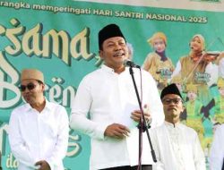 Bupati Sidoarjo Subandi Lepas Ribuan Peserta Mlaku Bareng Santri