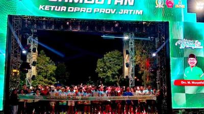 Ribuan warga ngawi meriahkan