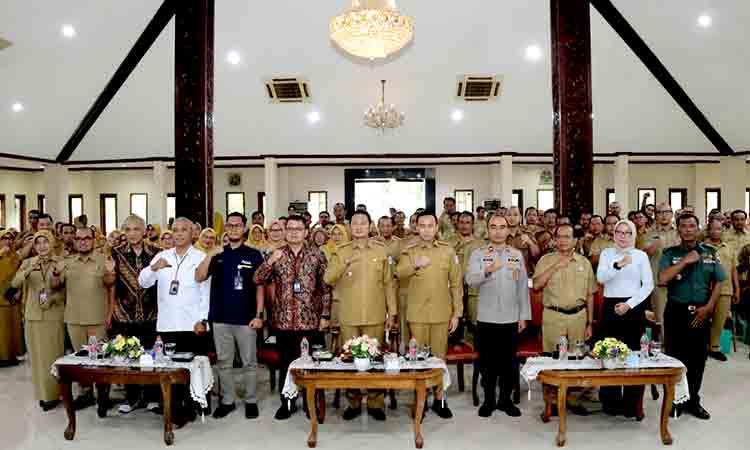 Wakapolres Lamongan Hadiri High Level Meeting