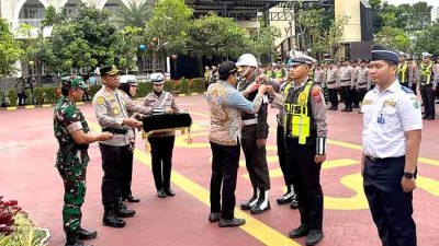 Bupati Sidoarjo Pimpin Apel Gelar Pasukan Operasi Lilin Semeru