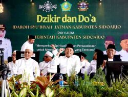 Bupati Sidoarjo bersama Ribuan Warga Berdoa Bersama untuk Bangsa