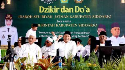 Bupati Sidoarjo bersama Ribuan Warga Berdoa Bersama untuk Bangsa
