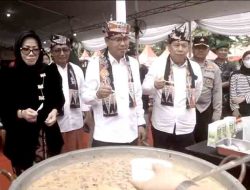 Gelar Festival Kota Lama, Sidoarjo Kenalkan Ciri Khas Makanan Berbahan Dasar Petis