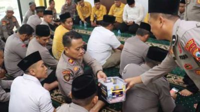 Polres Magetan Sholat Ghoib dan Donasi Kemanusiaan untuk Korban Bencana Aceh Sumatera