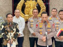 Kapolri dan Menteri Kehutanan Bentuk Satgas Gabungan Telusuri Temuan Kayu yang diduga akibatkan Bencana di Aceh dan Sumatera