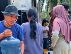 Polri Hadirkan Air Bersih Warga Terdampak Bencana Banjir di Sumatera