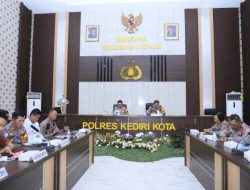 Polres Kediri Kota Gelar Latpraops Operasi Lilin Semeru 2025, Kapolres Tekankan Evaluasi dan Sinergi Pengamanan Nataru