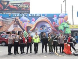 Operasi Lilin Semeru 2025, Kapolres Kediri Patroli R2 Pastikan Pospam dan Posyan Berjalan Optimal