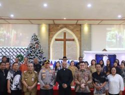Kapolres Kediri Bersama Bupati Kediri Patroli Gereja Jelang Puncak Perayaan Natal