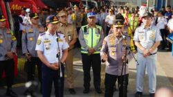 Tinjau Terminal Pulo Gebang, Kapolri Tekankan Utamakan Keselamatan Penumpang!