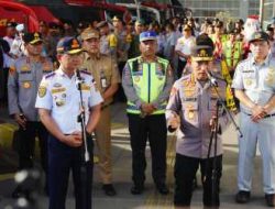 Tinjau Terminal Pulo Gebang, Kapolri Tekankan Utamakan Keselamatan Penumpang!