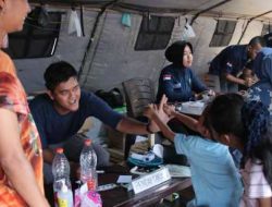 Antisipasi ISPA Pascabanjir, Posko Kesehatan Polri Aktif Layani Masyarakat Aceh Tamiang