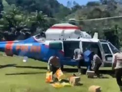 Polri Kirim Logistik Lewat Udara ke Palambayan, Dukung Penanggulangan Banjir Sumatera Barat
