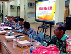 Babinsa Sertu Sumarji Tegaskan Komitmen TNI Kawal Transparansi APBDes Kebaron 2026