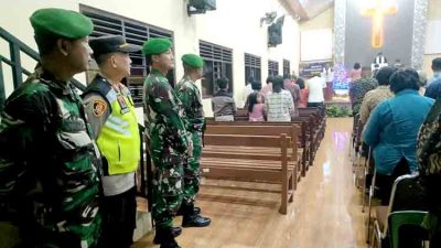 Koramil 10 Moga Laksanakan Pengamanan Ibadah Malam Natal Tahun 2025 di GKJ Moga